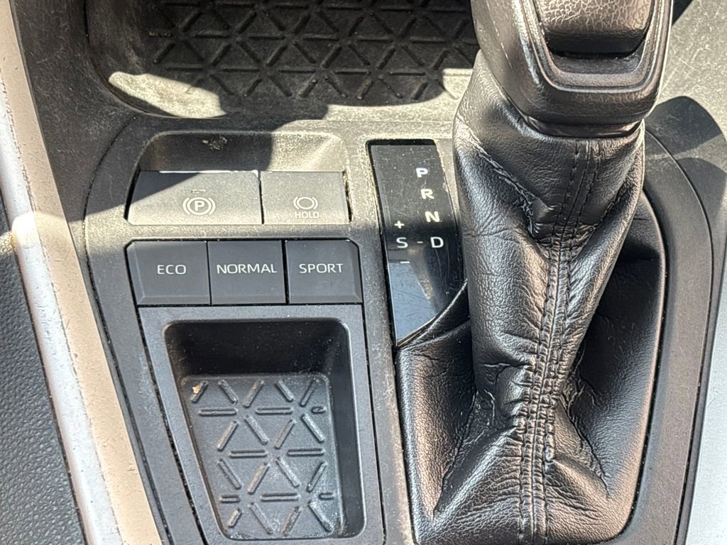 Used 2020 Toyota RAV4 LE w/ All Weather Liner Package image 13