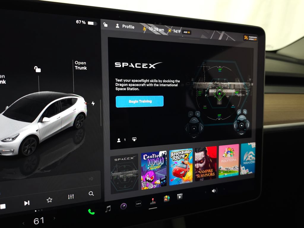 Used 2025 Tesla Model Y Long Range AWD/4WD image 27