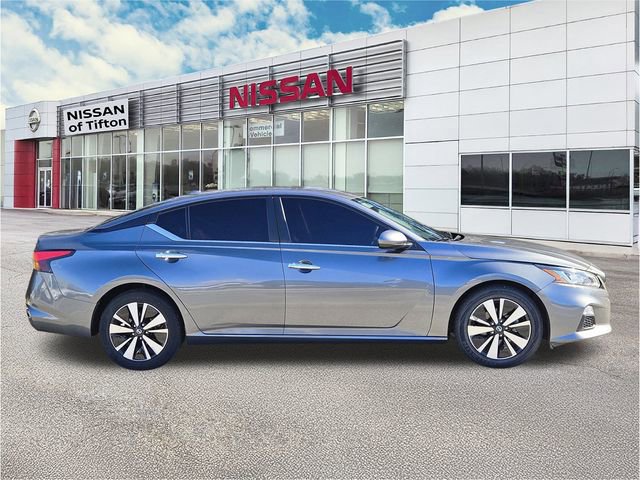 Certified 2021 Nissan Altima 2.5 SV image 3
