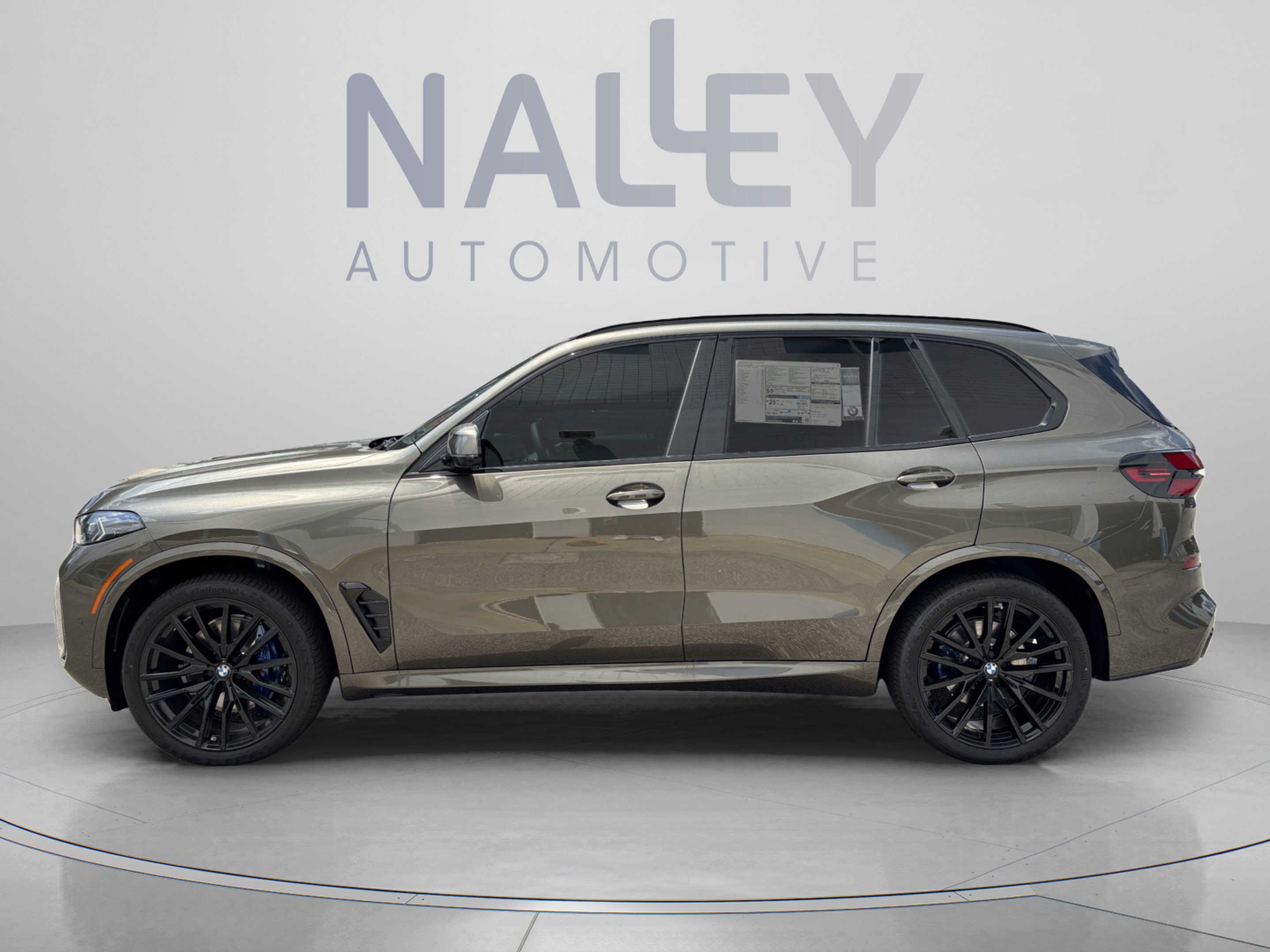 Used 2026 BMW X5 xDrive40i w/ M Sport Package AWD/4WD image 2