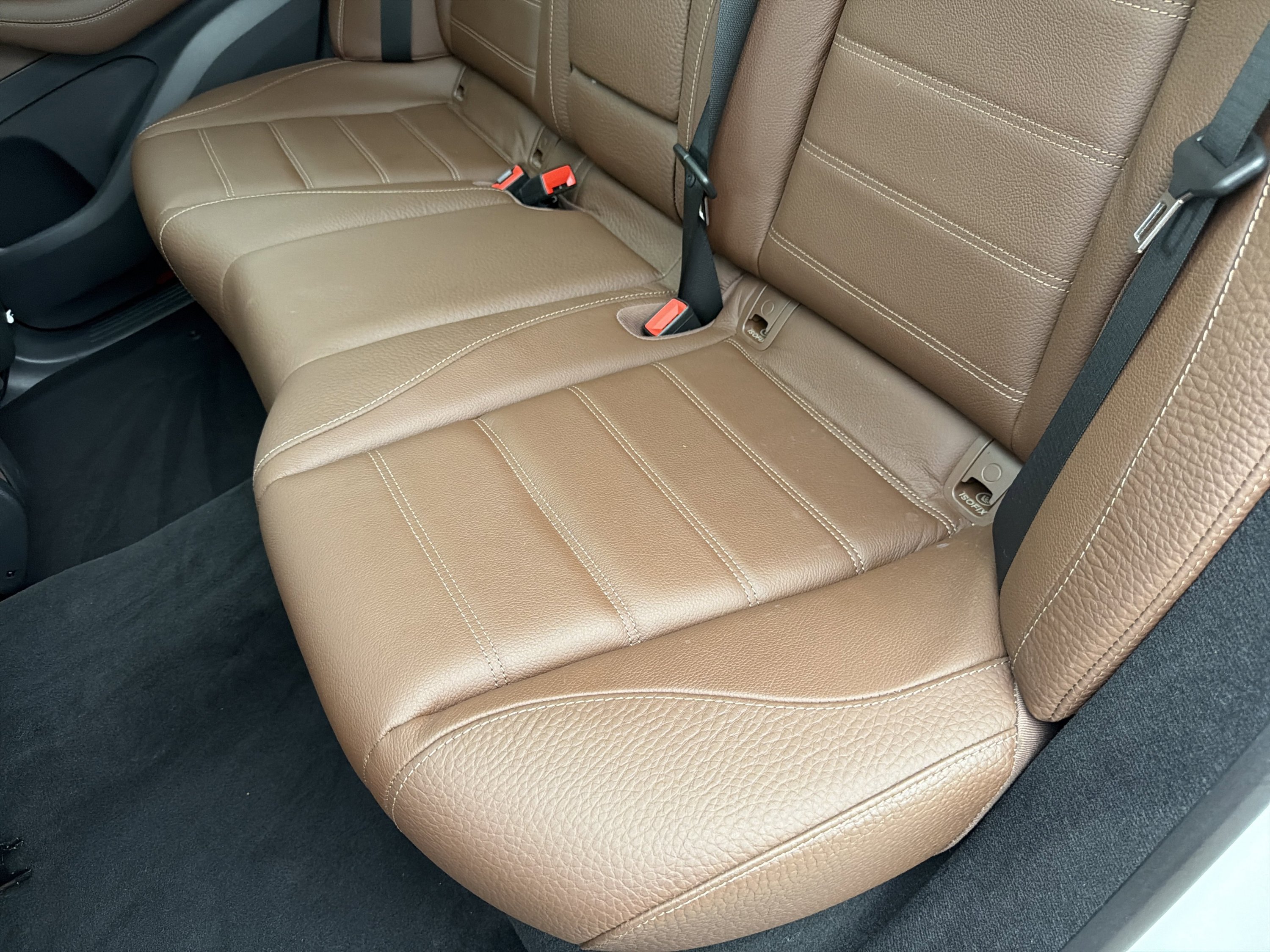 Used 2024 Mercedes-Benz GLE 450e 4MATIC image 35