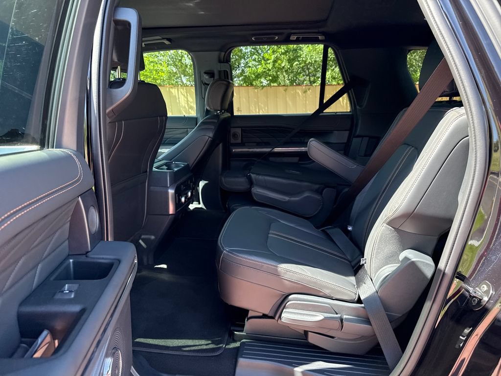 Used 2024 Ford Expedition Max Platinum AWD/4WD image 21