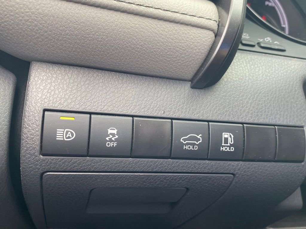 Used 2024 Toyota Camry SE w/ Audio Upgrade Package FWD image 25
