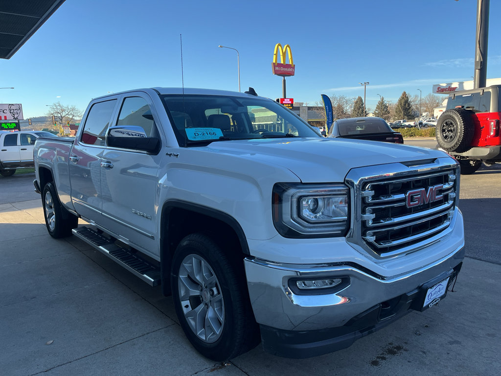 Used 2018 GMC Sierra 1500 SLT w/ SLT Premium Package image 4