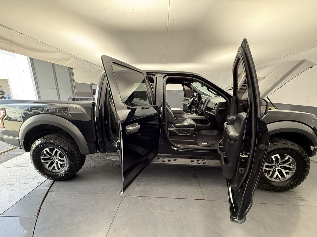 Used 2018 Ford F150 Raptor w/ Equipment Group 801A Mid image 19