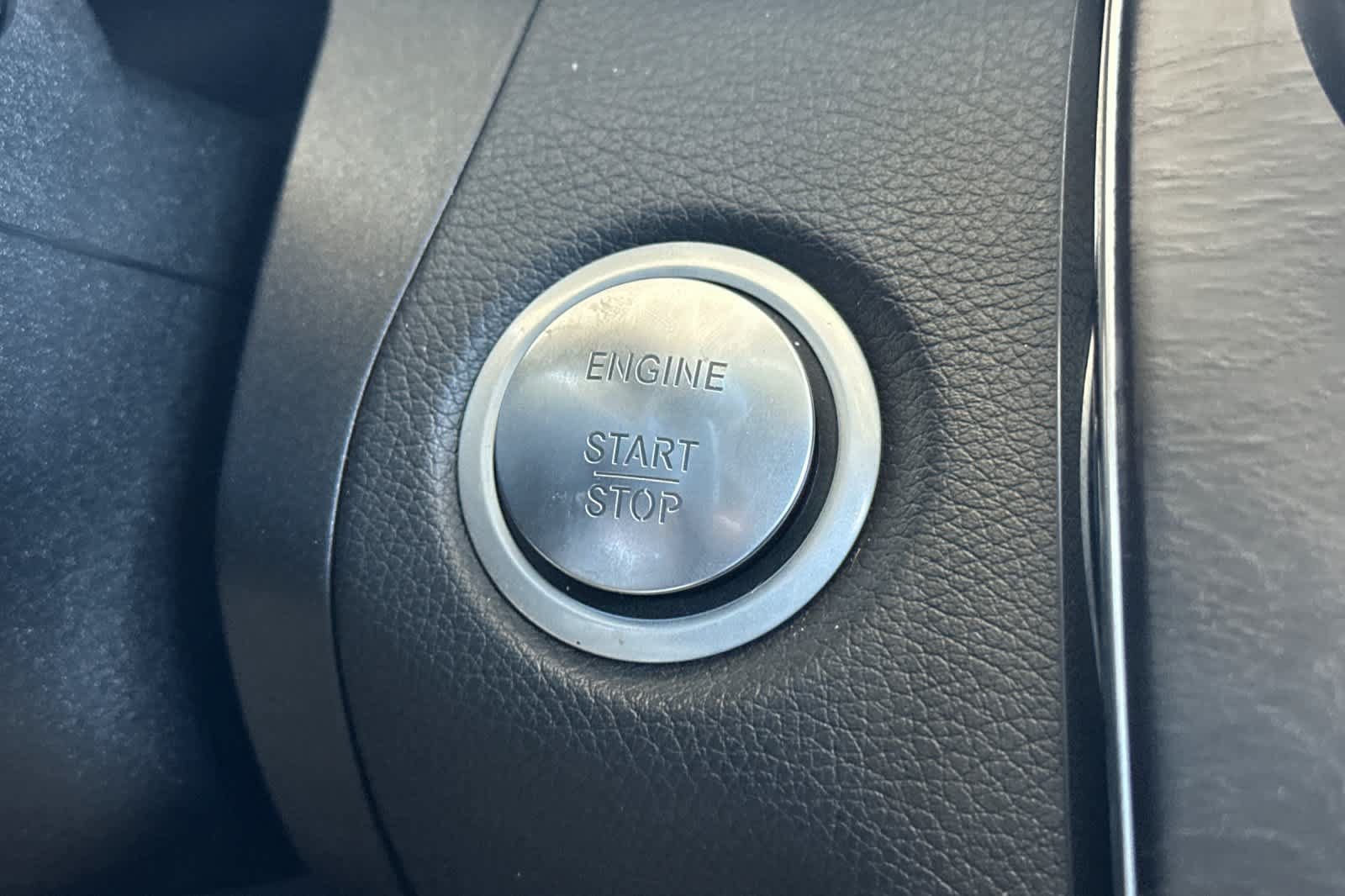 Used 2016 Mercedes-Benz C 300 Sedan image 21