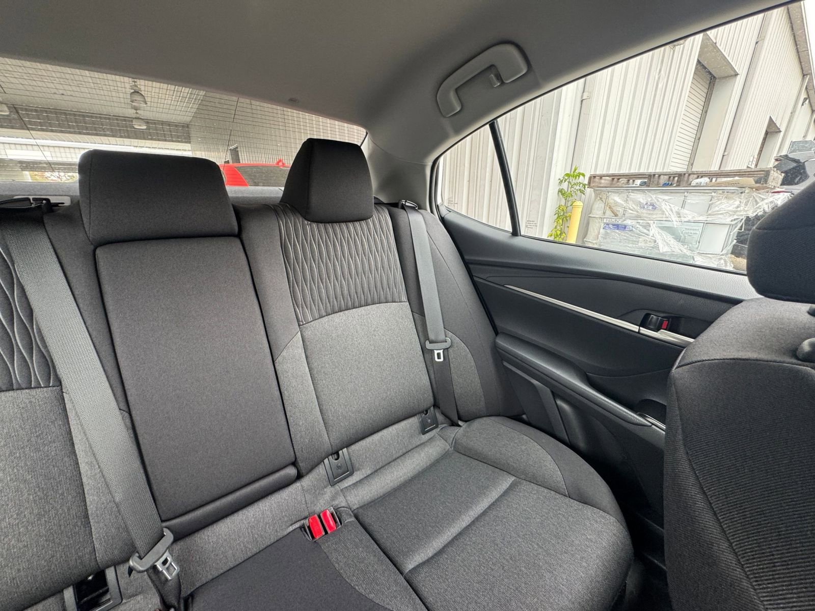 Used 2025 Toyota Camry LE FWD image 28