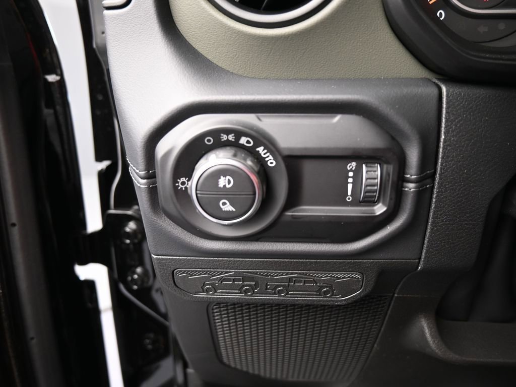 New 2026 Jeep Gladiator Mojave image 25