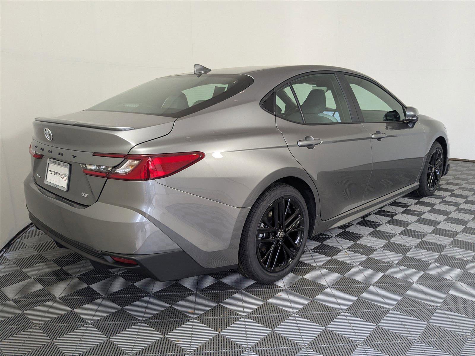 Used 2026 Toyota Camry SE w/ Multimedia Upgrade Package FWD image 22
