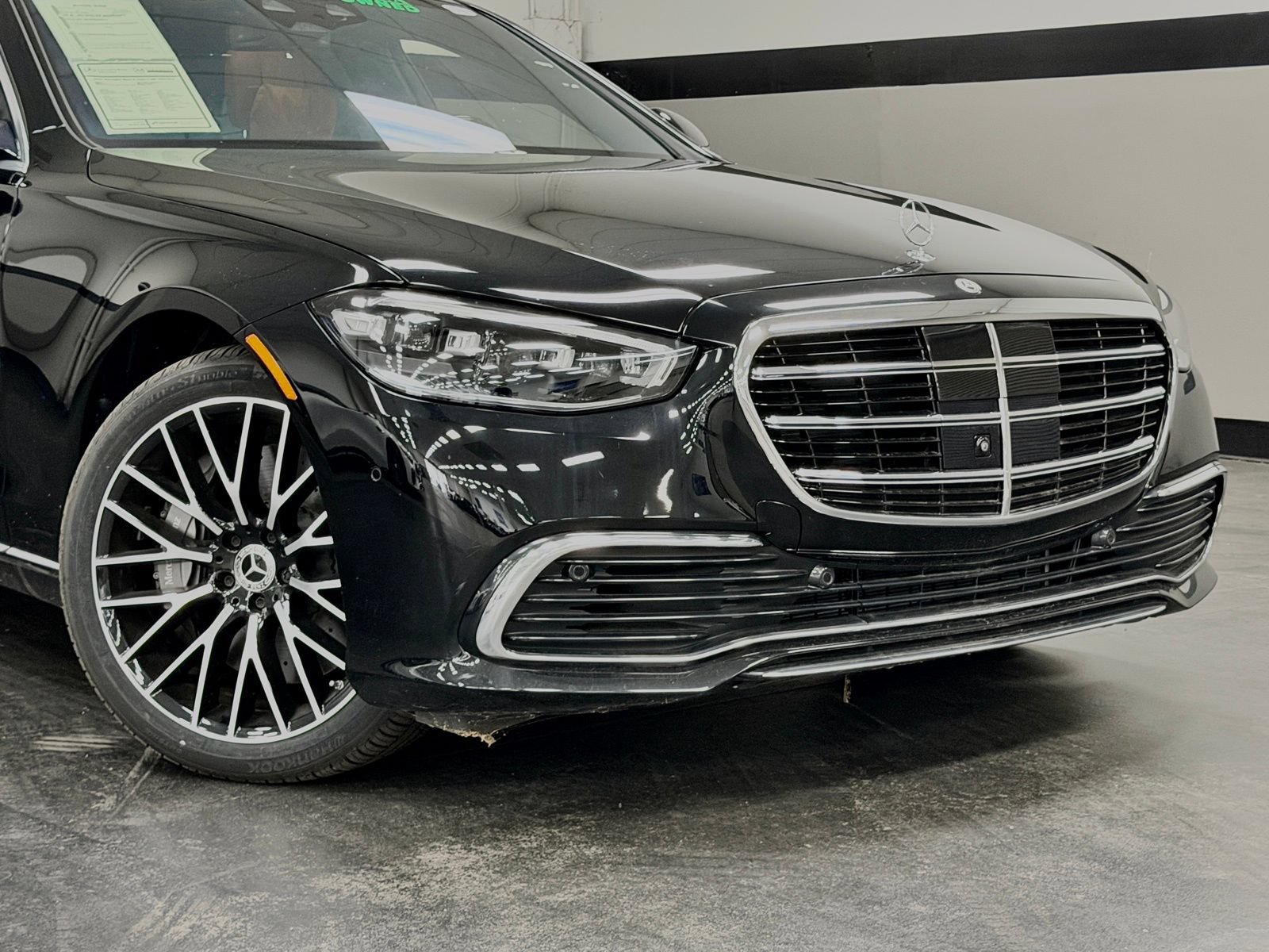 Used 2024 Mercedes-Benz S 580 4MATIC Sedan image 5