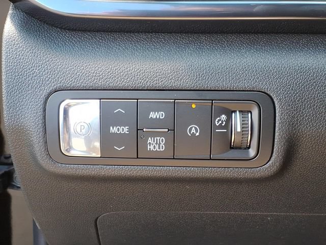 New 2026 GMC Terrain AT4 w/ Technology Package II AWD/4WD image 17