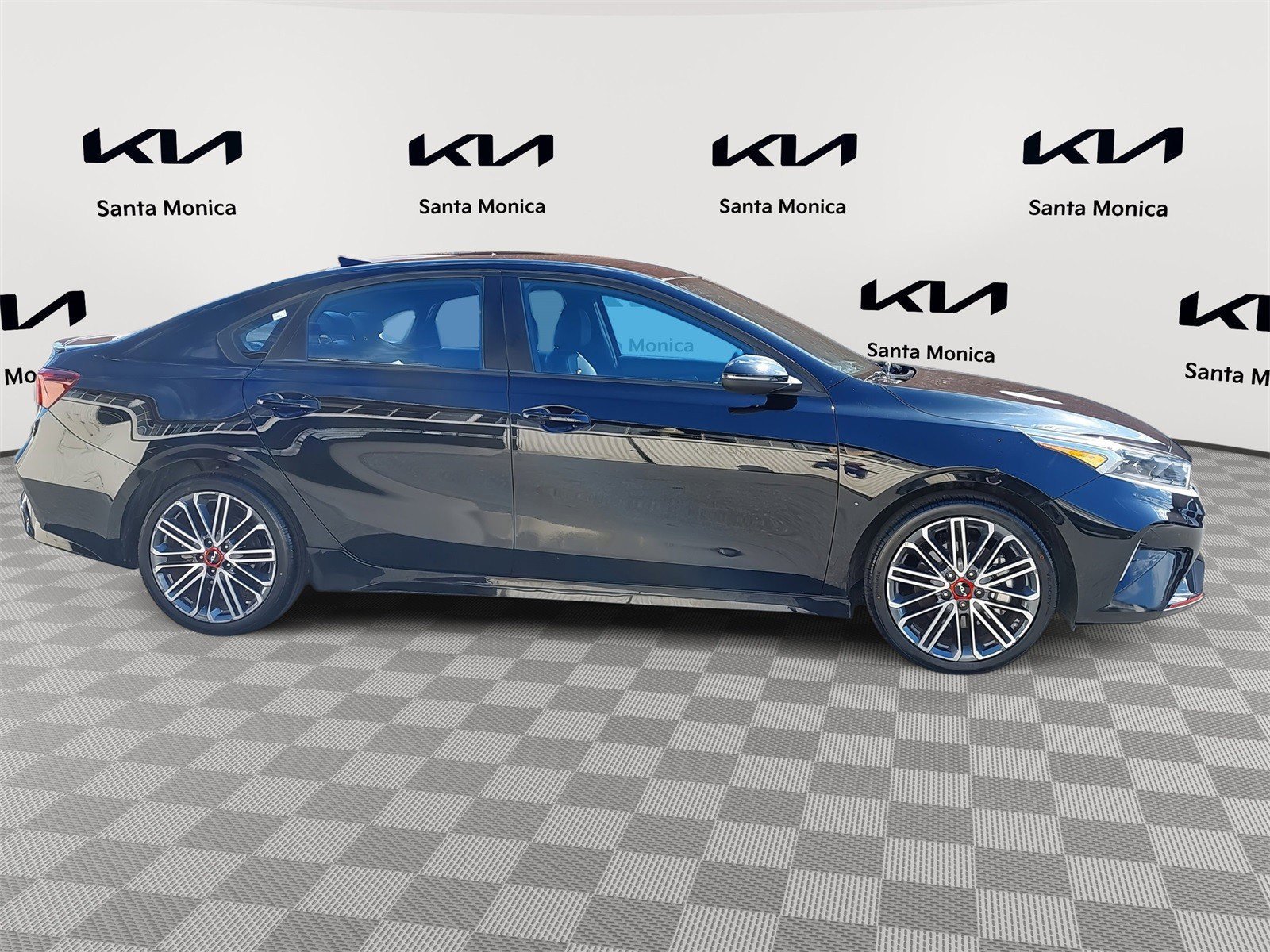 Certified 2022 Kia Forte GT image 4