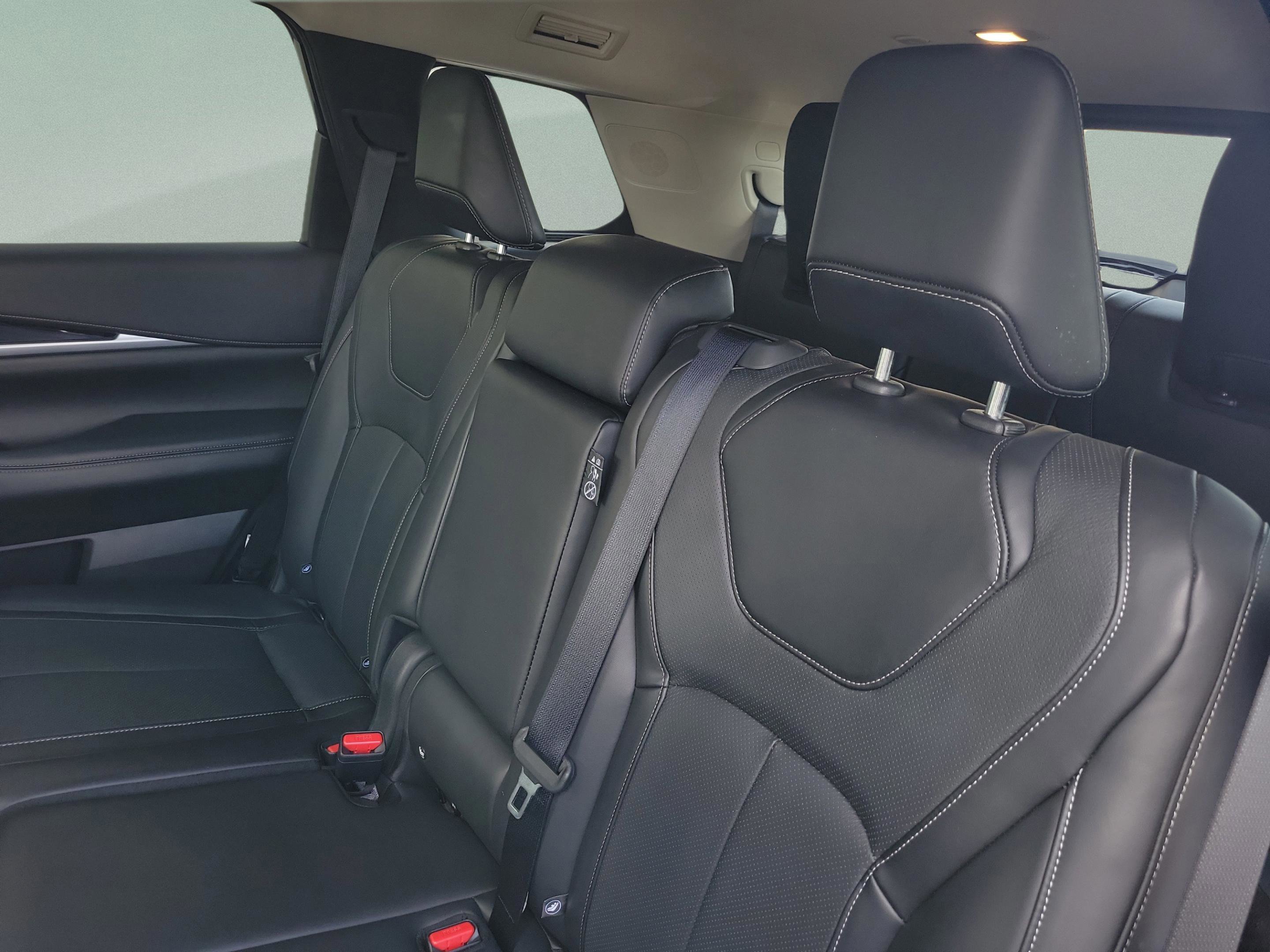 Certified 2025 INFINITI QX60 Pure image 24