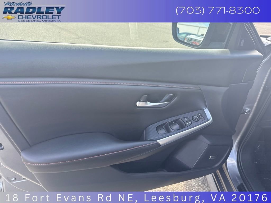 Used 2024 Nissan Sentra SR w/ SR Premium Package image 15