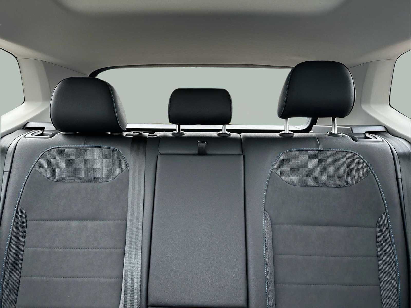 Certified 2024 Volkswagen Taos SE image 35