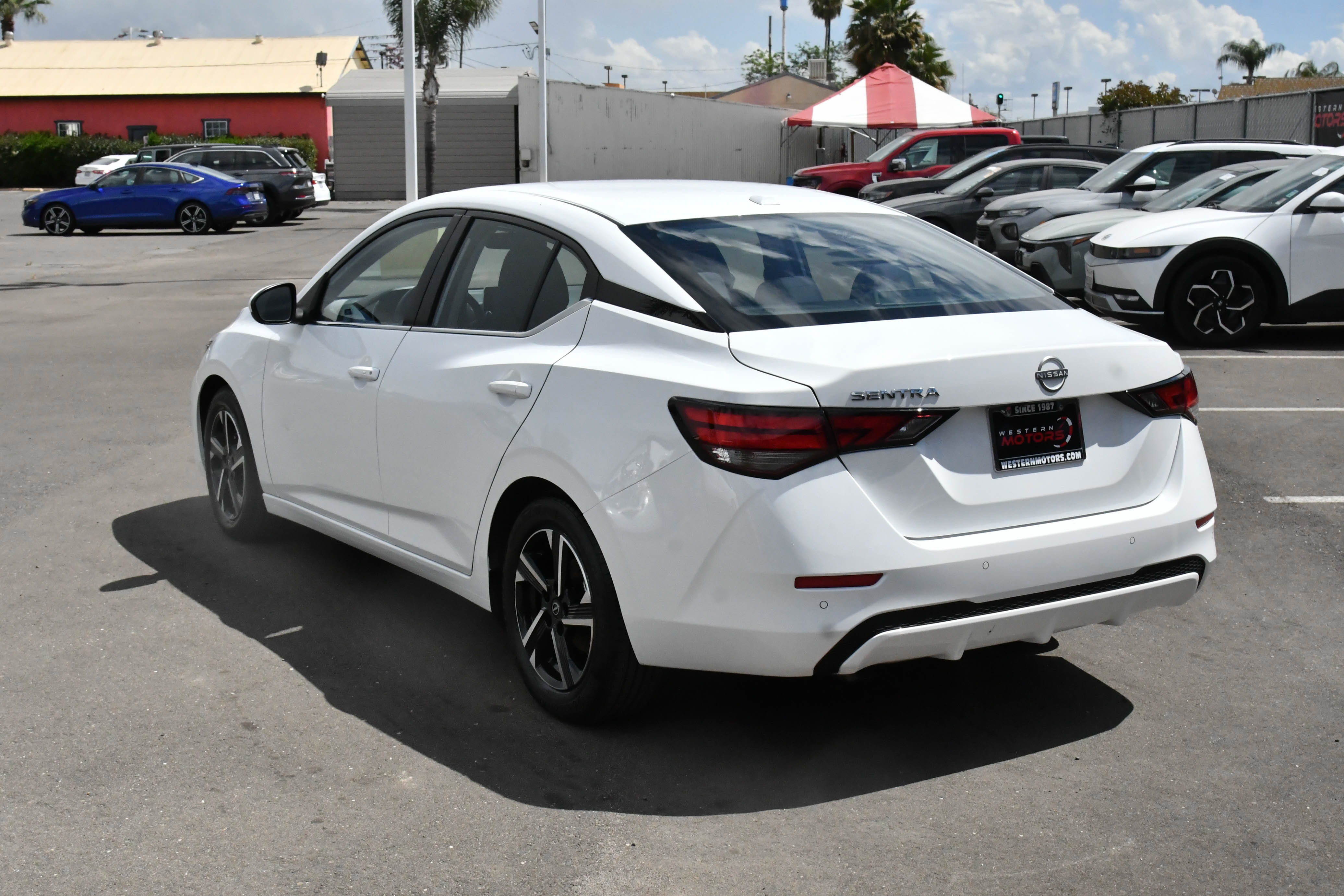 Used 2025 Nissan Sentra SV FWD image 6