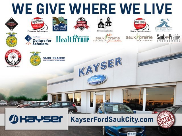 Used 2025 Chrysler Pacifica Select image 3