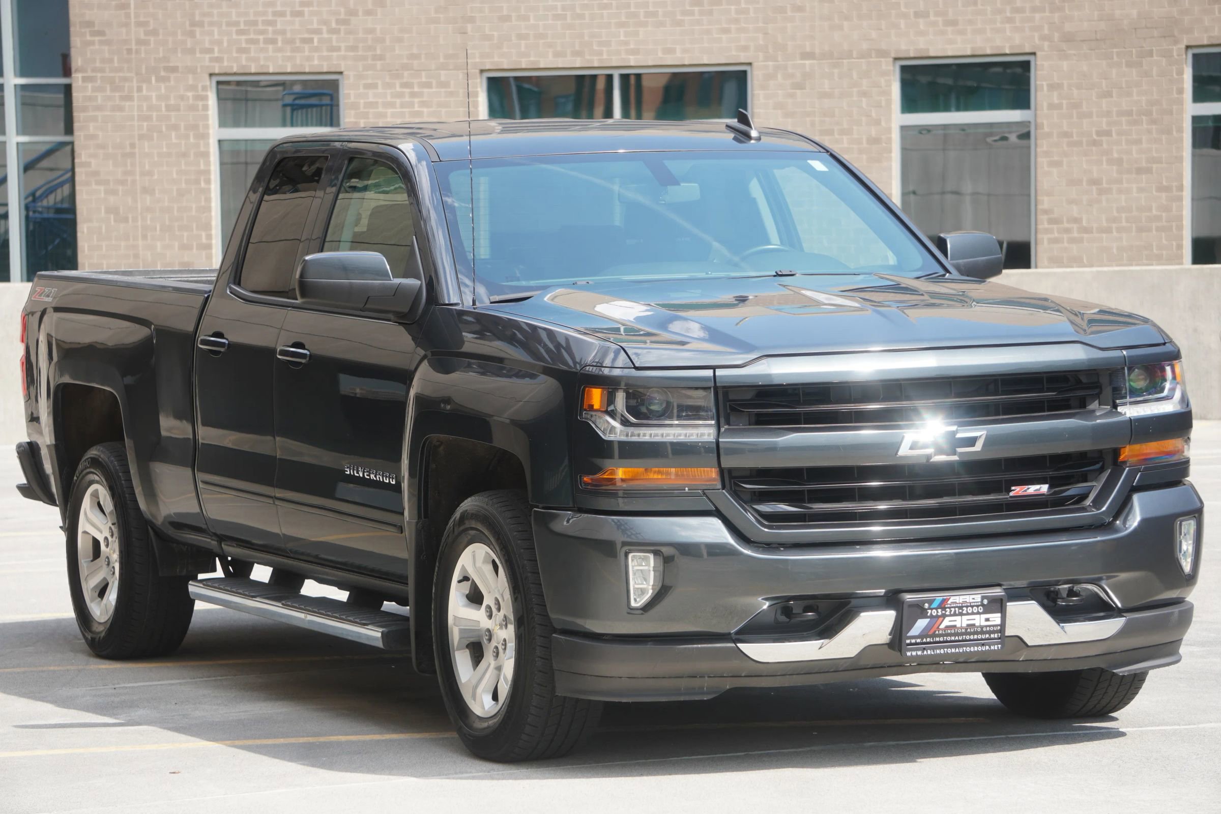 Used 2017 Chevrolet Silverado 1500 LT w/ All Star Edition AWD/4WD image 16