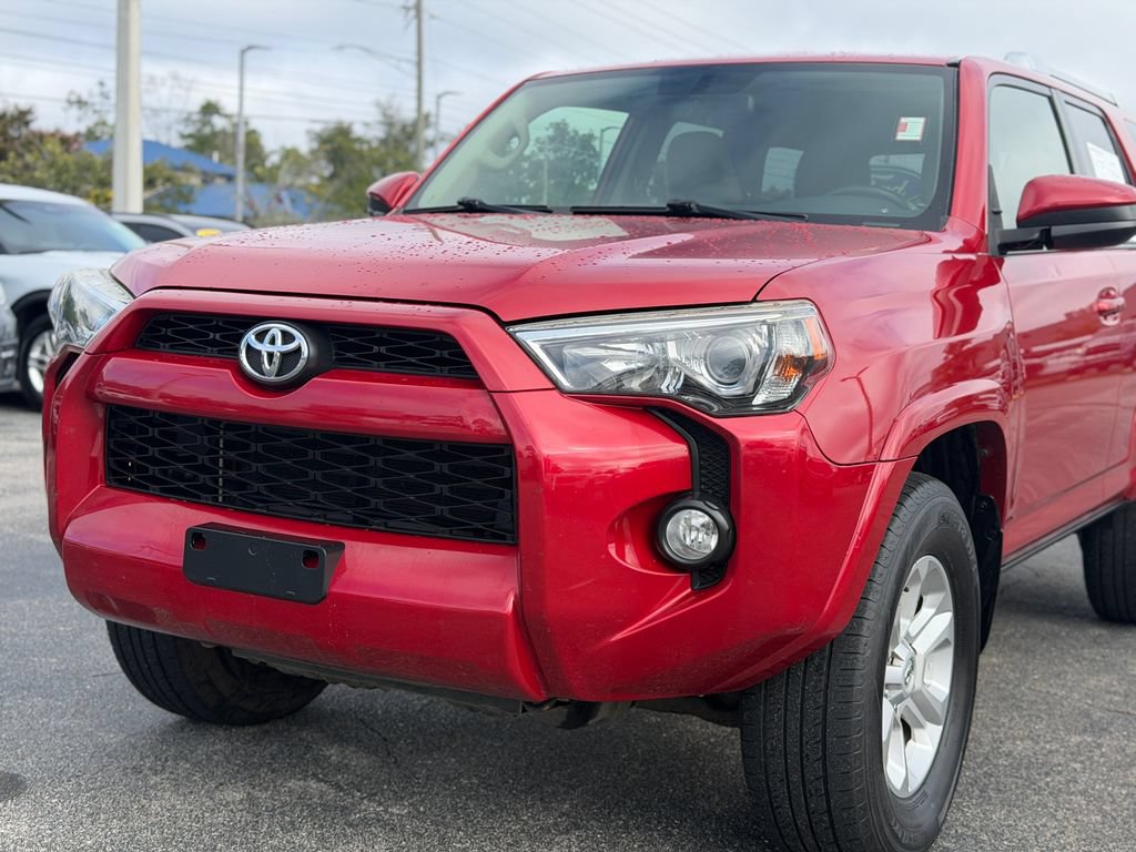 Used 2014 Toyota 4Runner SR5 AWD/4WD image 12