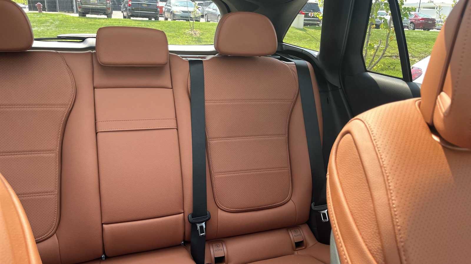 Used 2027 Mercedes-Benz GLC 300 4MATIC image 32