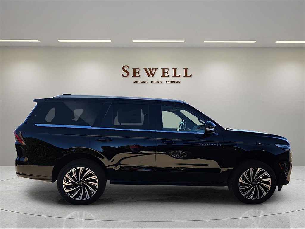 New 2026 Lincoln Navigator Black Label image 5