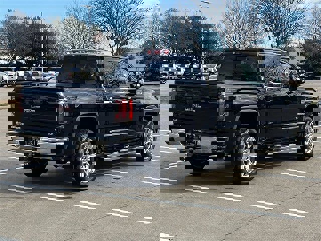 Used 2018 GMC Sierra 1500 SLT image 4