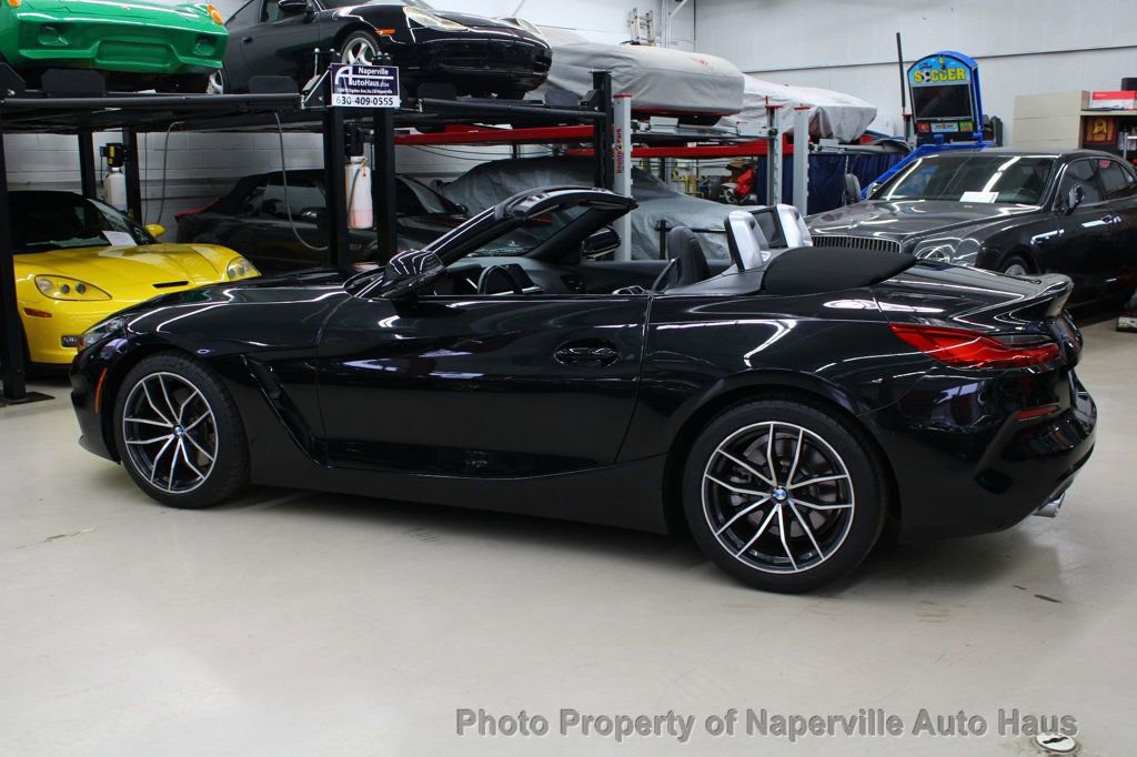 Used 2022 BMW Z4 sDrive30i w/ Driving Assistance Package image 4