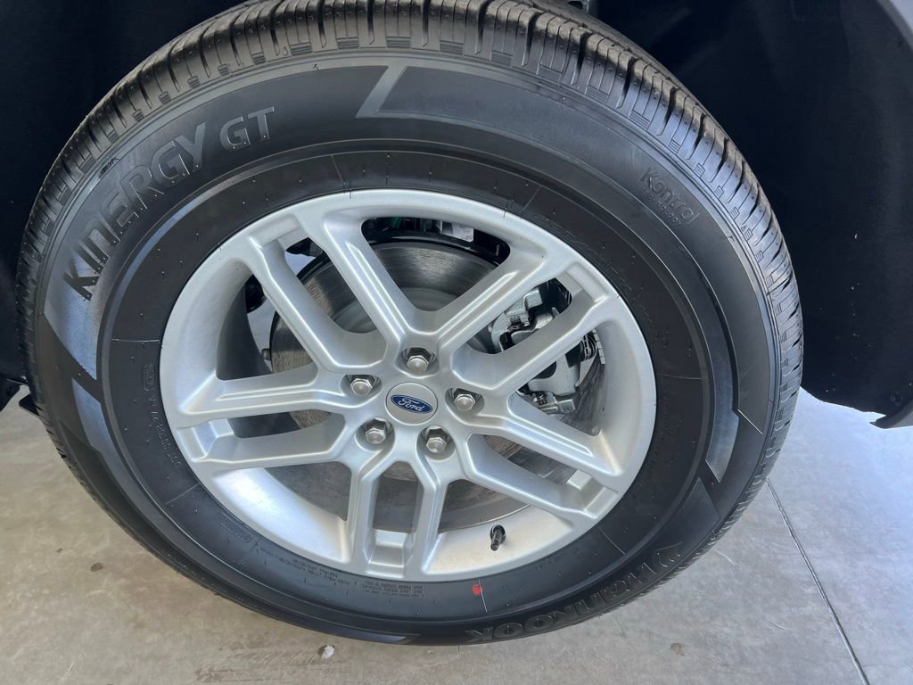 New 2026 Ford Explorer Active image 32