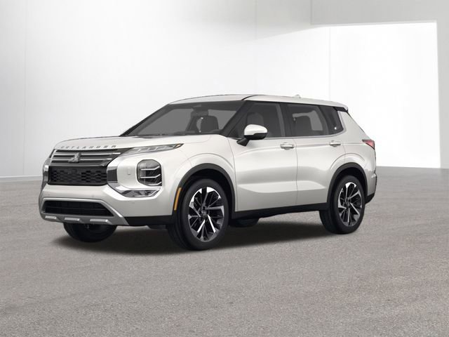 Used 2024 Mitsubishi Outlander SE image 1