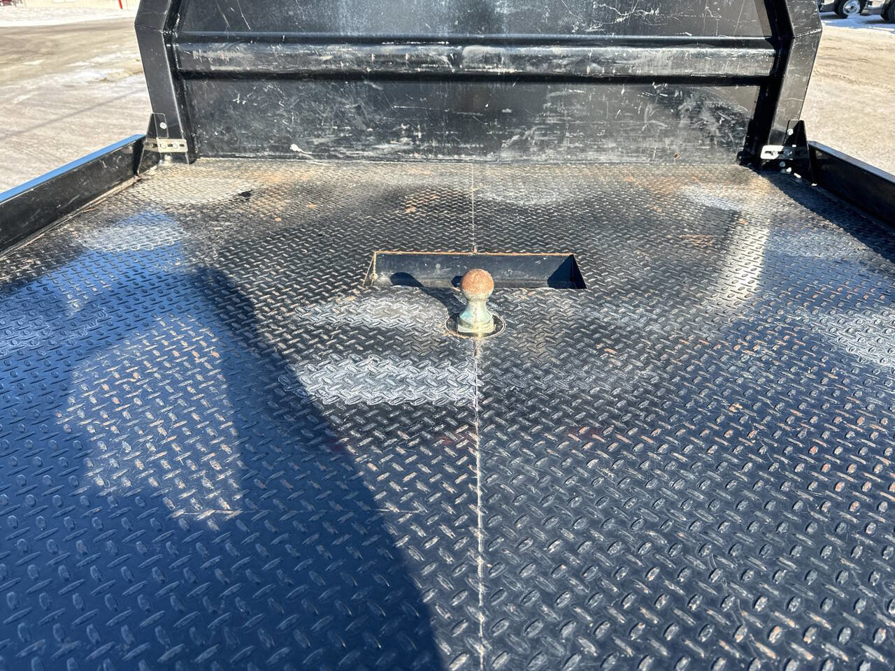 Used 2024 Chevrolet Silverado 2500 LT w/ Convenience Package image 24