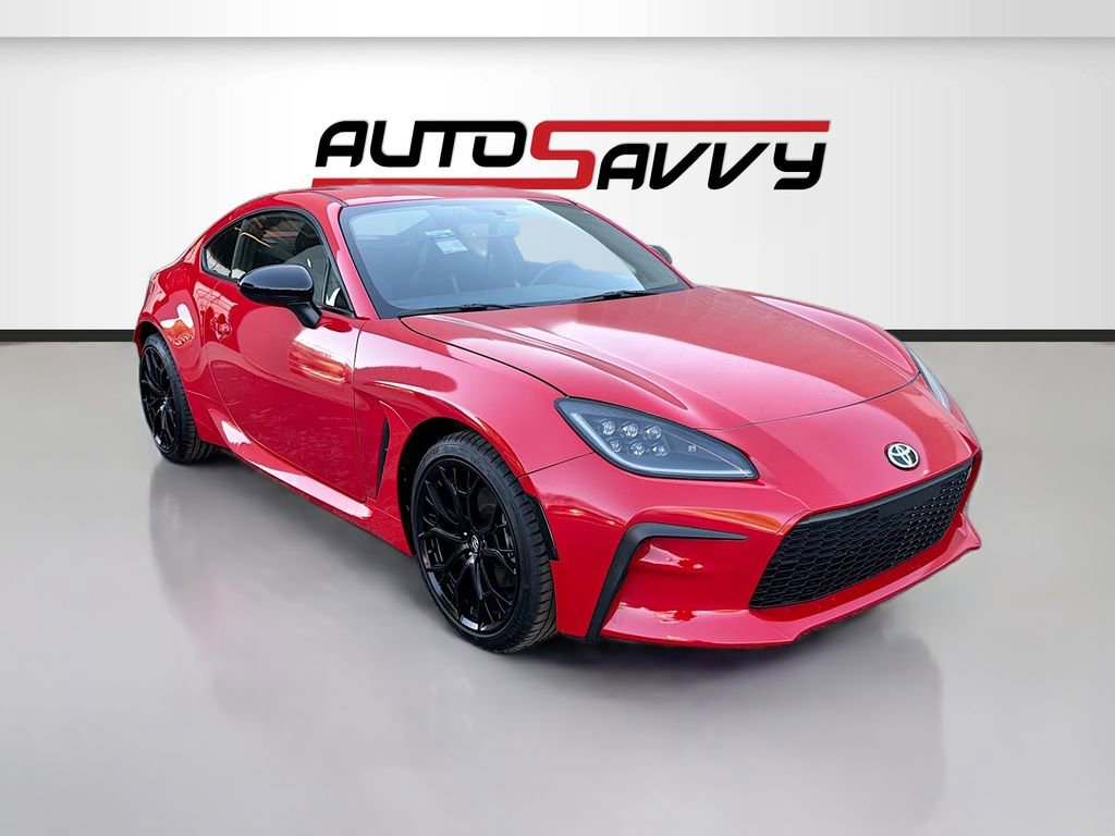 Used 2025 Toyota GR86 Premium RWD image 1