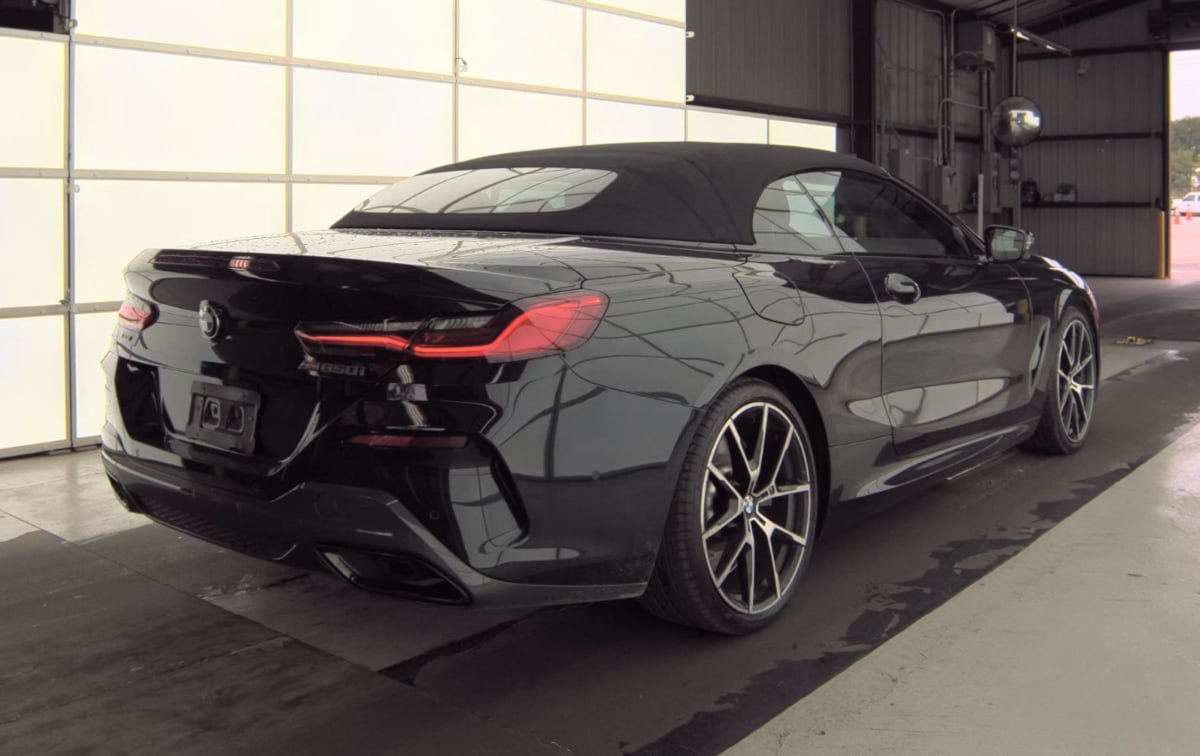 Used 2022 BMW M850i xDrive Convertible AWD/4WD image 2