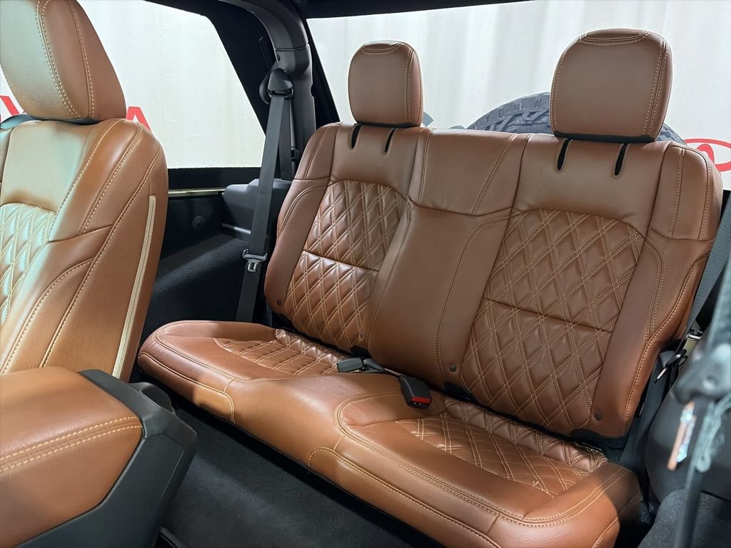 Used 2025 Jeep Wrangler Sport AWD/4WD image 21