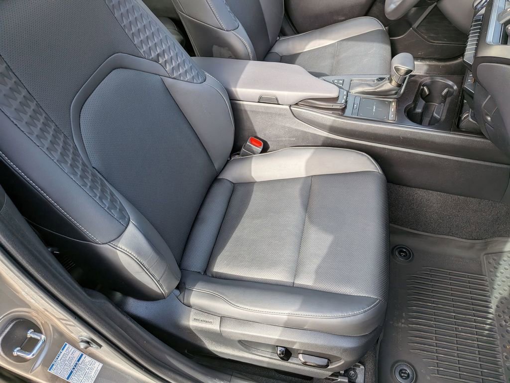 Used 2022 Lexus UX 250h 250h Base w/ Premium Package image 26