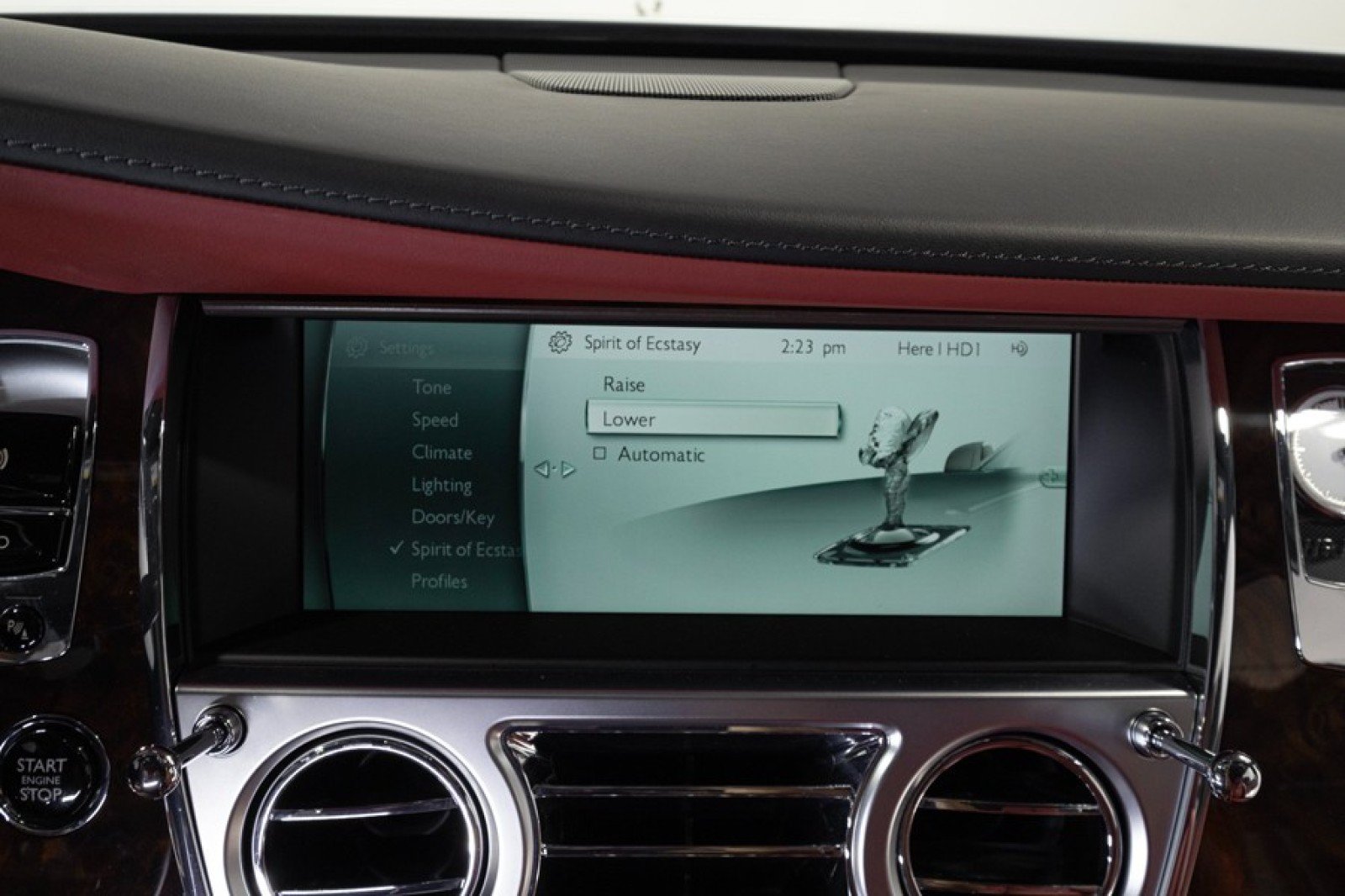 Used 2016 Rolls-Royce Wraith RWD image 31