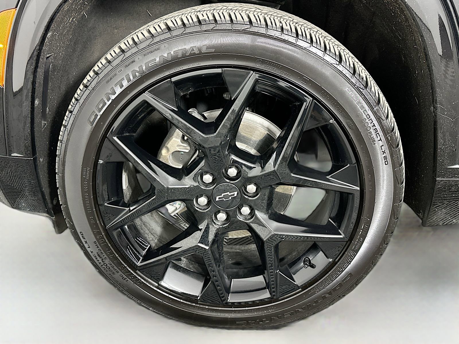 Used 2025 Chevrolet Traverse RS image 35