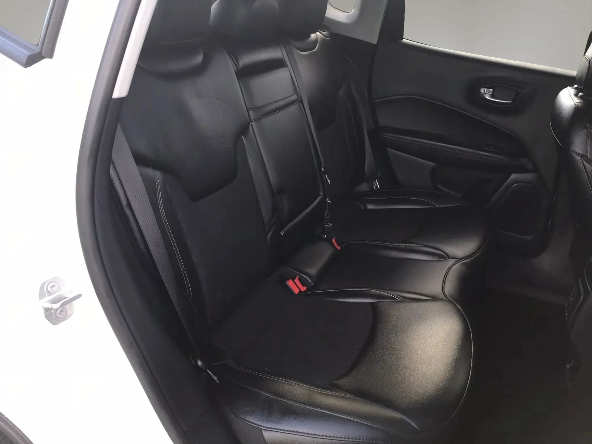 Used 2019 Jeep Compass Latitude w/ Popular Equipment Group AWD/4WD image 52