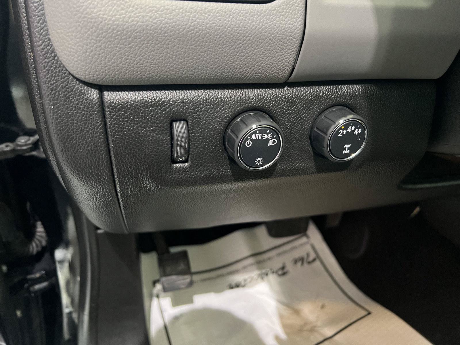 Used 2019 Chevrolet Colorado W/T w/ Custom Special Edition AWD/4WD image 11