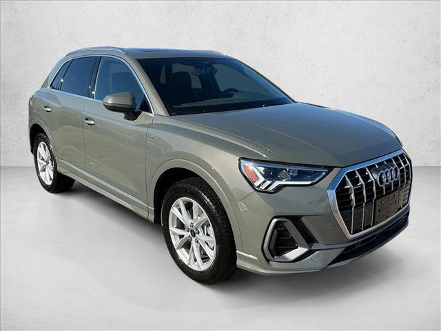 Used 2025 Audi Q3 2.0T Premium Plus w/ Premium Plus Package image 3