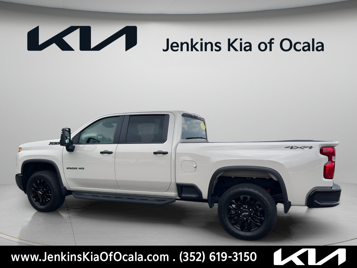 Used 2026 Chevrolet Silverado 2500 Custom w/ Custom Value Package AWD/4WD image 8