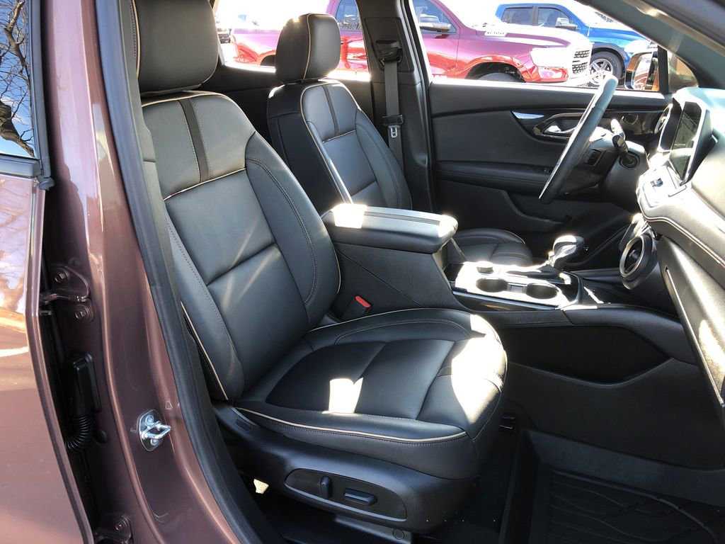 Used 2023 Chevrolet Blazer Premier image 23