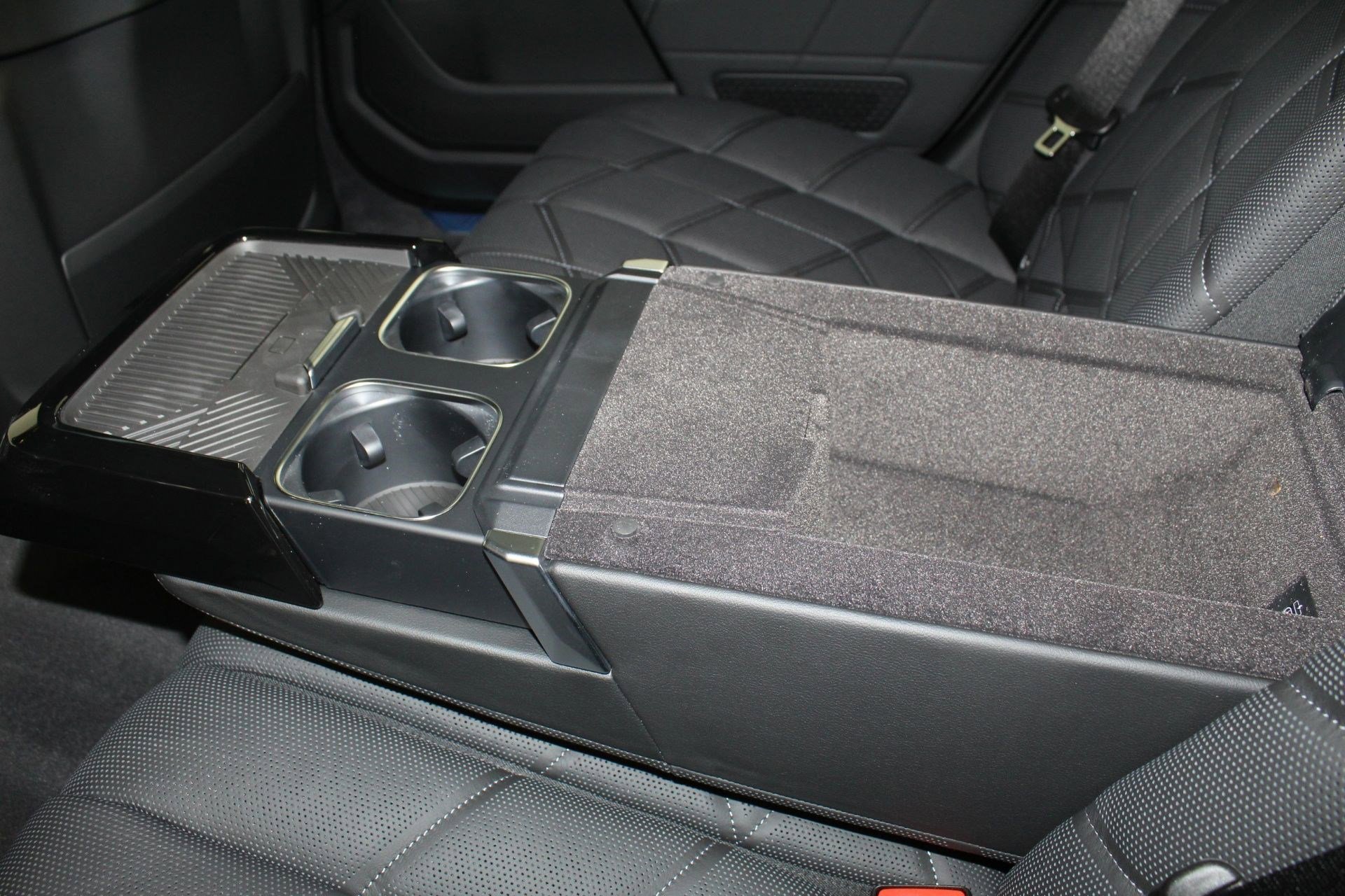 New 2026 BMW 760i xDrive w/ Executive Package image 26