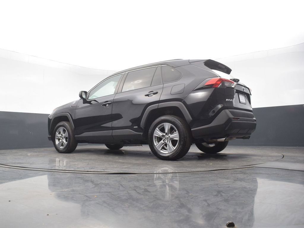 Used 2022 Toyota RAV4 LE AWD/4WD image 47