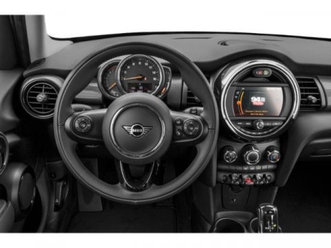 Used 2019 MINI Cooper 4-Door Hardtop image 7