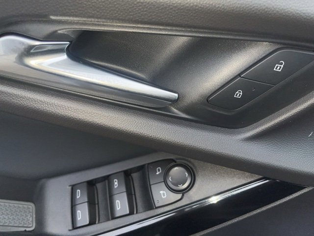 New 2026 Chevrolet Equinox LT w/ Convenience Package II image 18