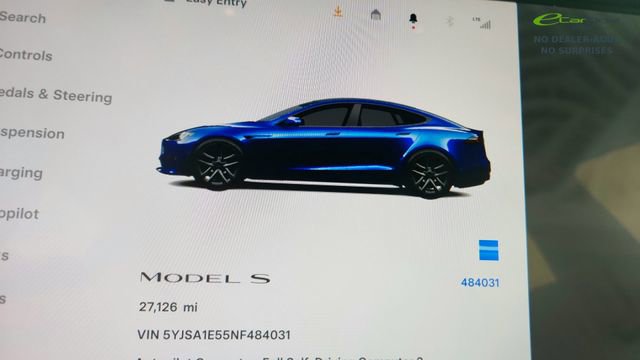Used 2022 Tesla Model S AWD/4WD image 37