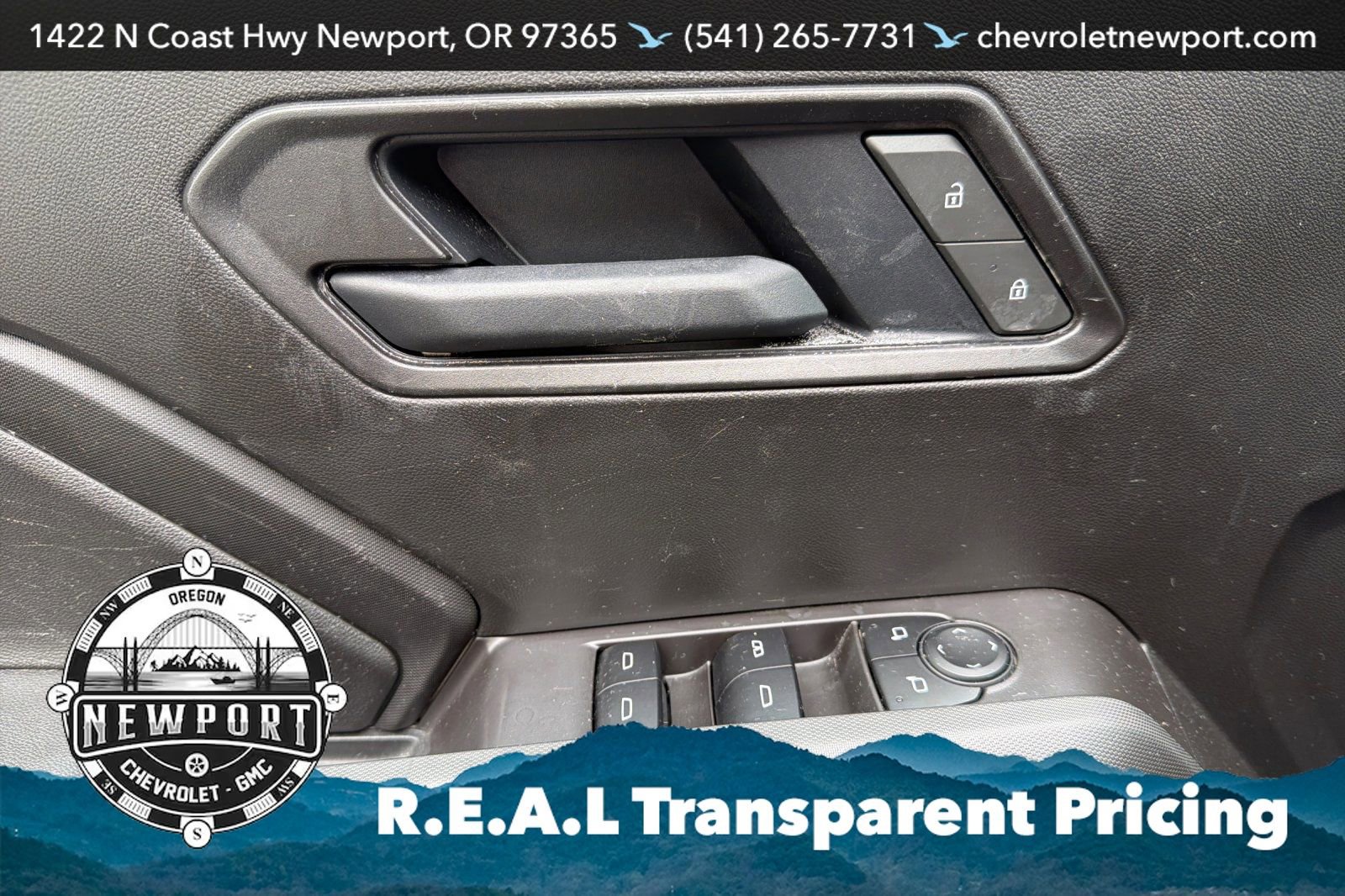 Used 2025 Chevrolet Colorado Trail Boss AWD/4WD image 11