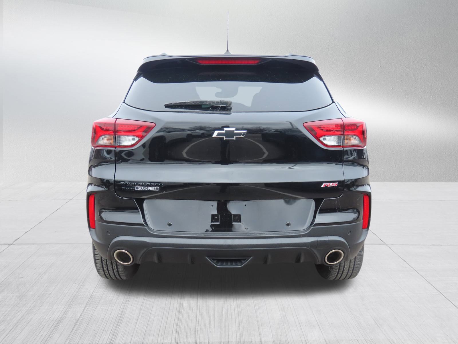 Used 2023 Chevrolet TrailBlazer RS w/ Sun and Liftgate Package AWD/4WD image 6