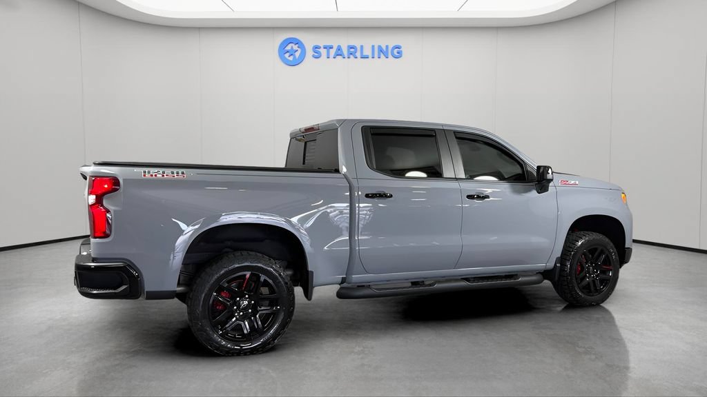 Used 2024 Chevrolet Silverado 1500 LT Trail Boss w/ LT Trail Boss Premium Package AWD/4WD image 10