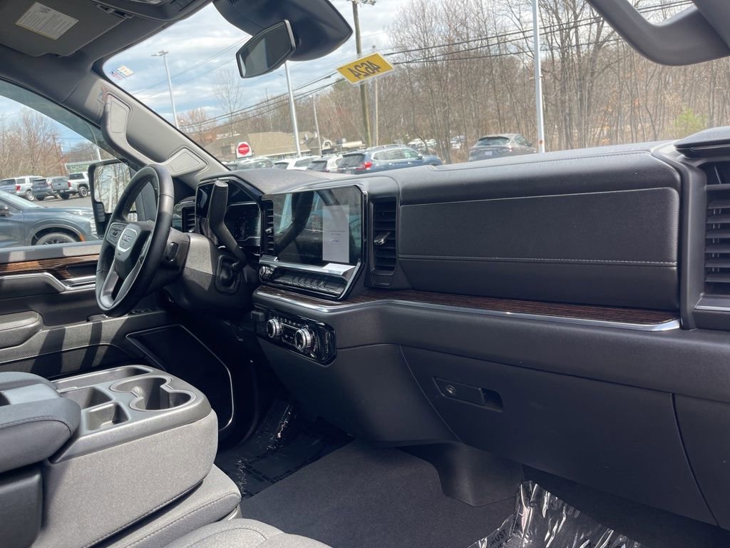 Used 2024 GMC Sierra 2500 SLE w/ SLE Value Package; image 11